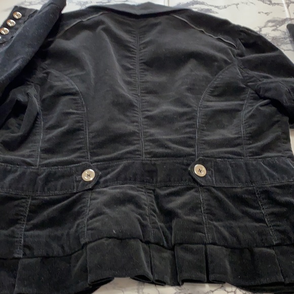 Jacket - Picture 11 of 11